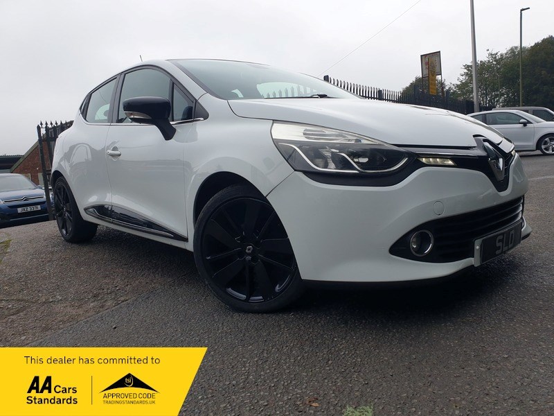 Renault Clio Listing Image