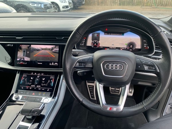 Audi Q7 Listing Image