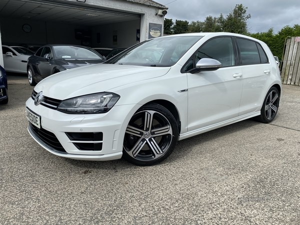 Volkswagen Golf Listing Image