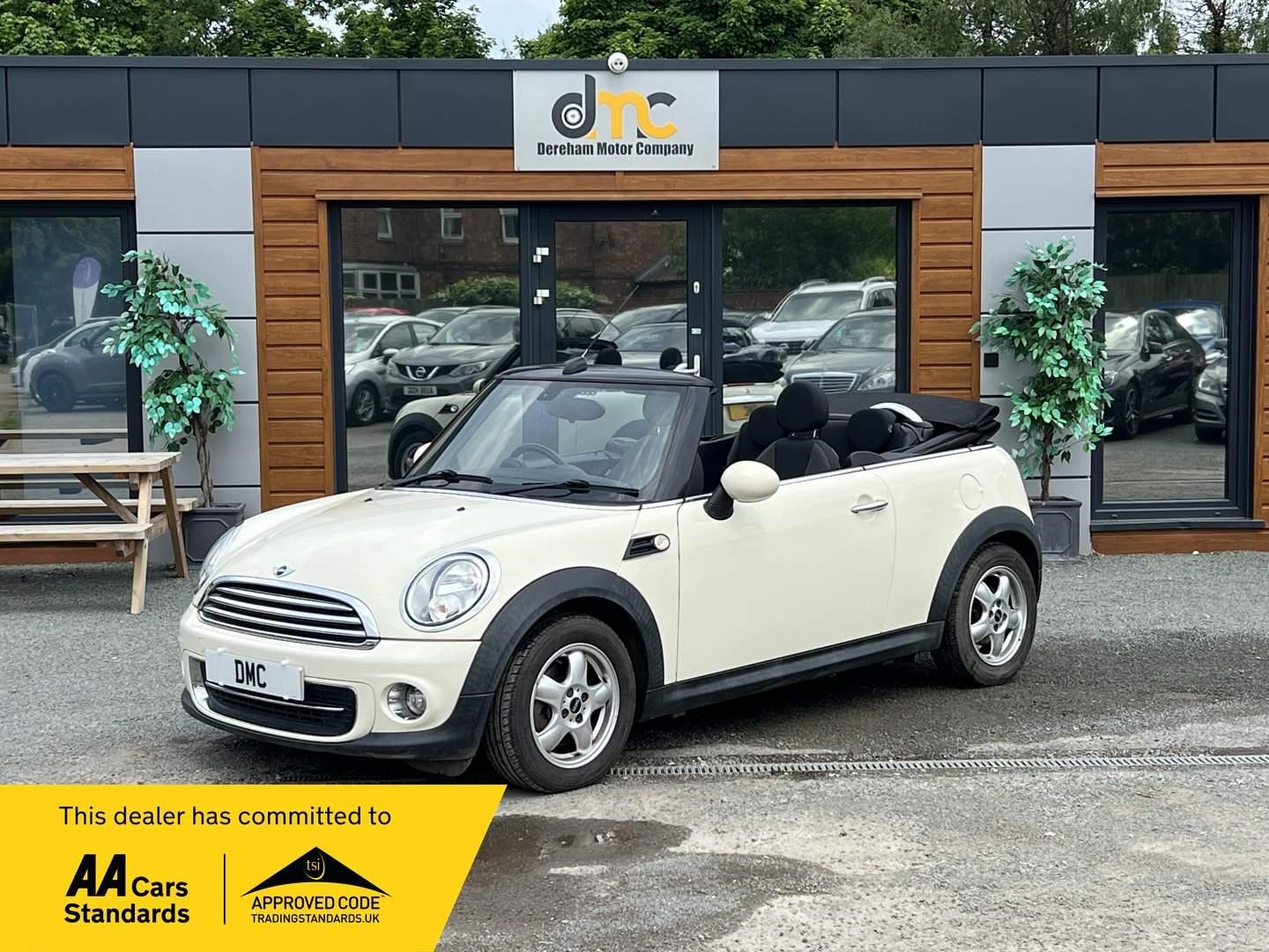 MINI Convertible Listing Image