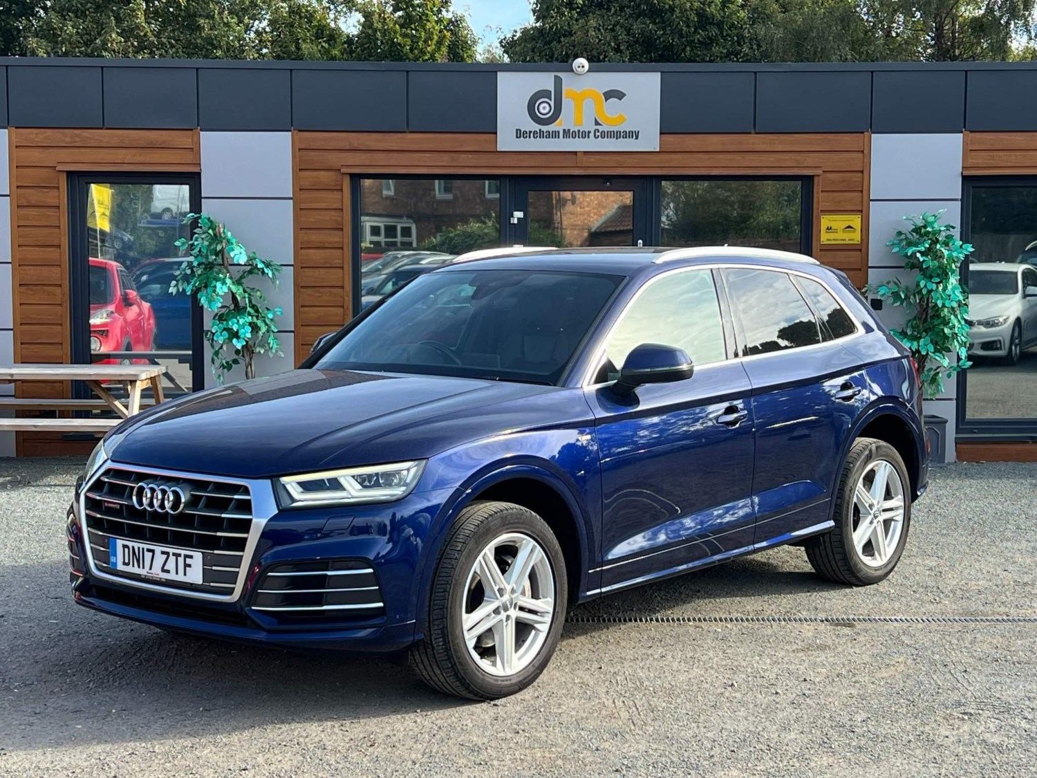 Audi Q5 Listing Image