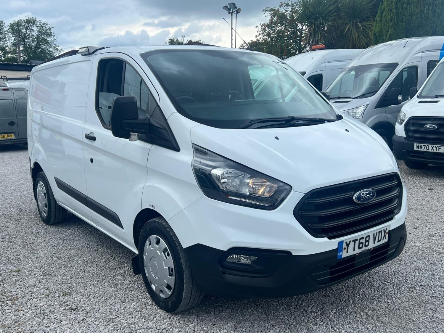 Ford Transit Custom Listing Image