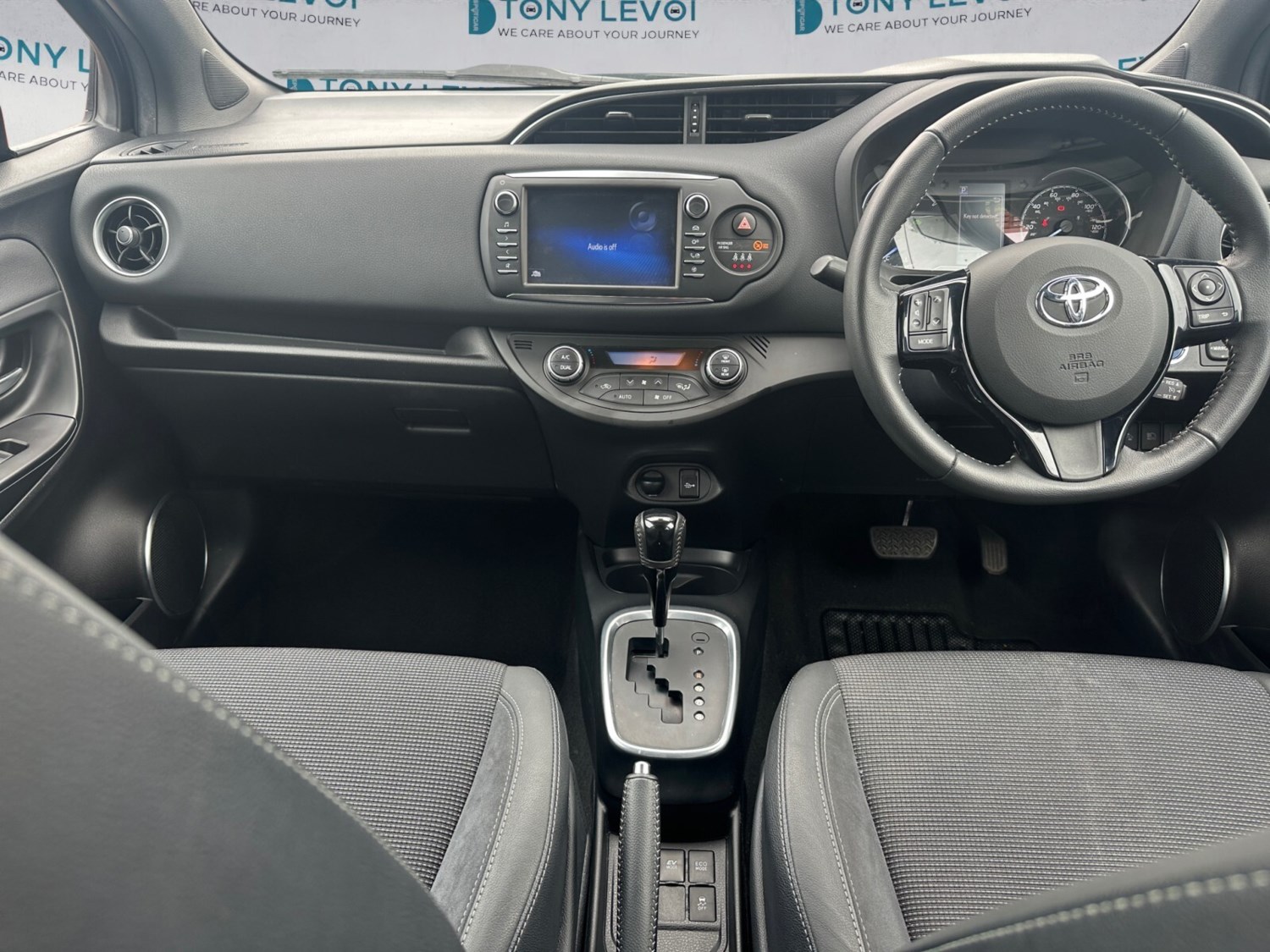 Toyota Yaris Listing Image