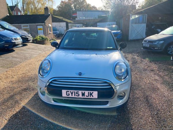 2015 (15) MINI HATCHBACK 1.5 Cooper 3dr Auto For Sale In Kings Langley, Hertfordshire
