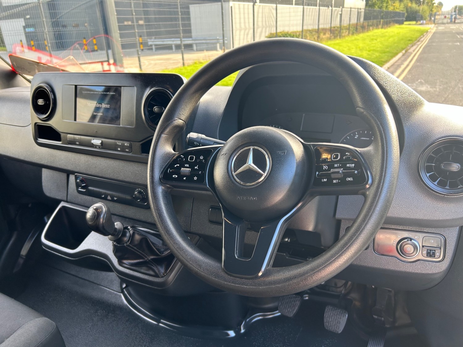 Mercedes-Benz Sprinter Listing Image