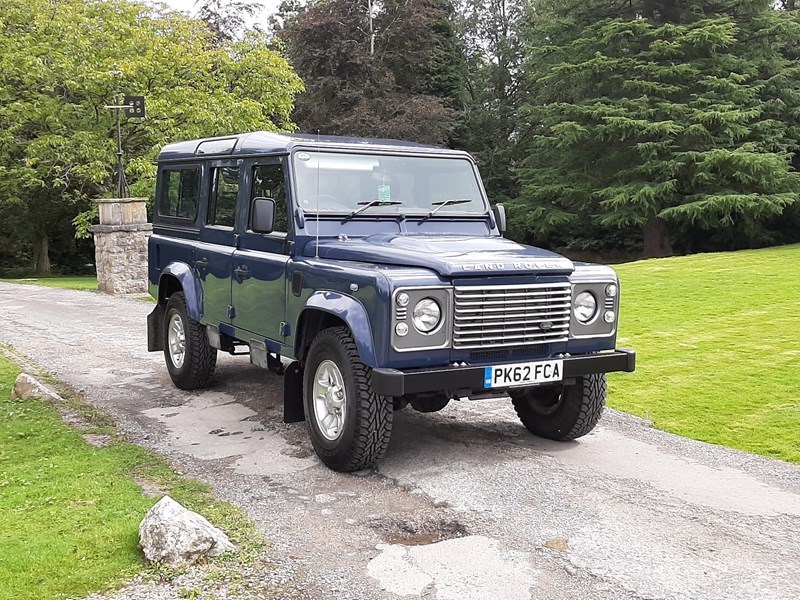 Land Rover Defender 110 Listing Image