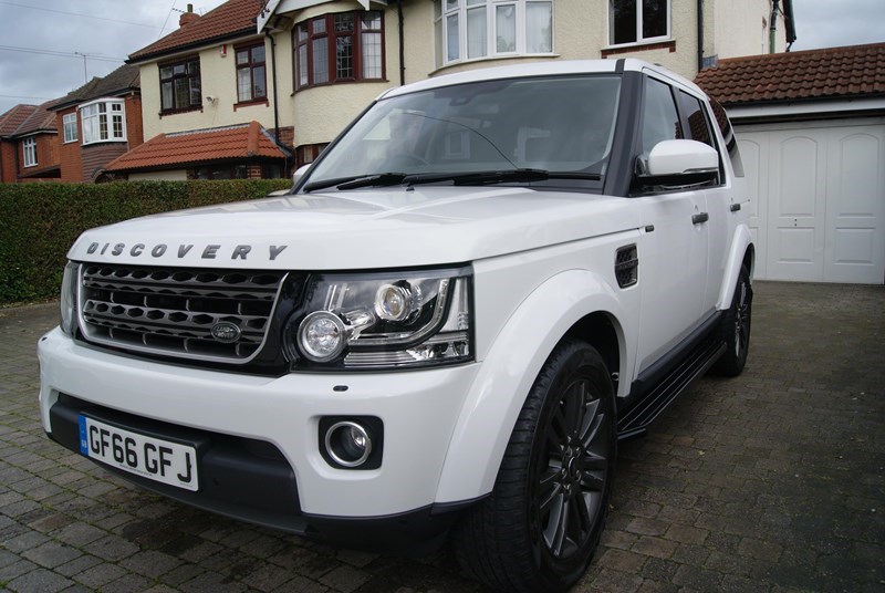 Land Rover Discovery Listing Image