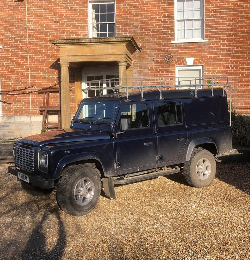 Land Rover Defender 110 Listing Image