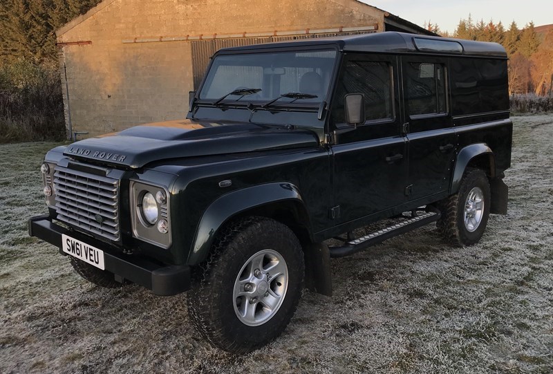 Land Rover Defender 110 Listing Image