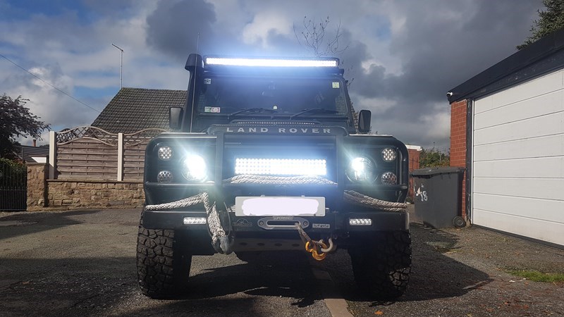 Land Rover Defender 90 Listing Image