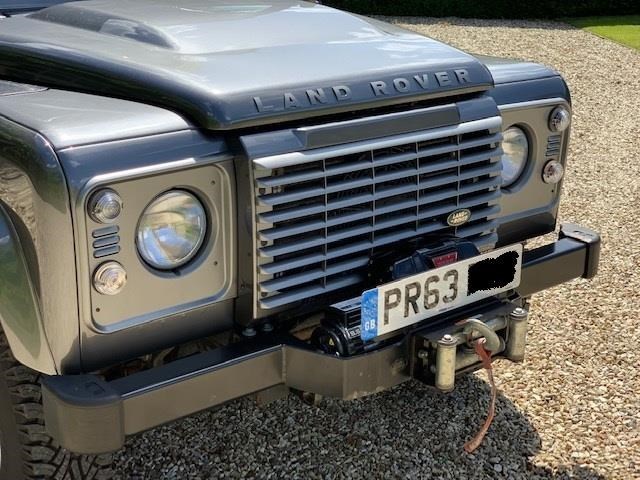 Land Rover Defender 90 Listing Image