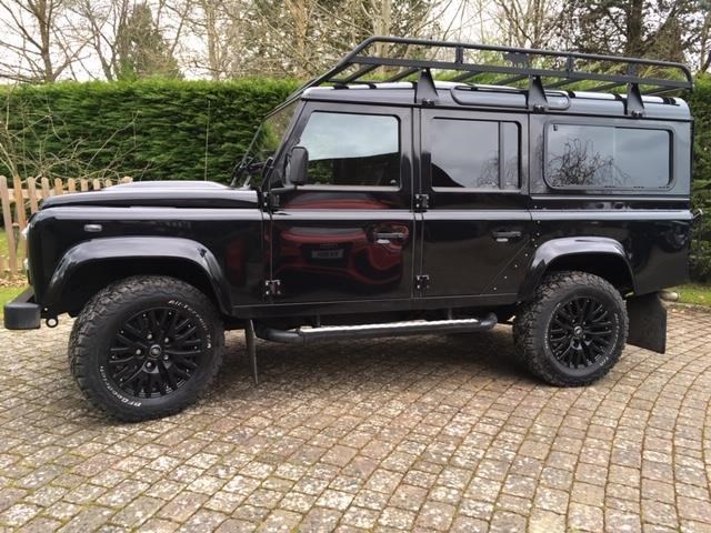 Land Rover Defender 110 Listing Image