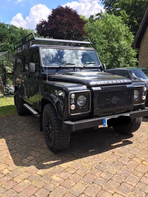 Land Rover Defender 110 Listing Image