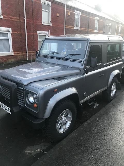 Land Rover Defender 90 Listing Image