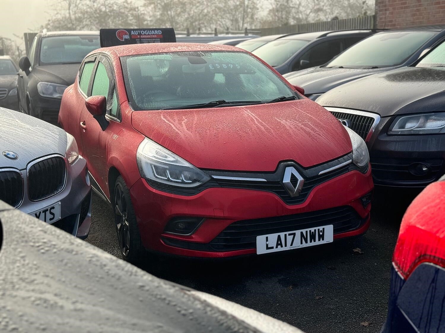 Renault Clio Listing Image