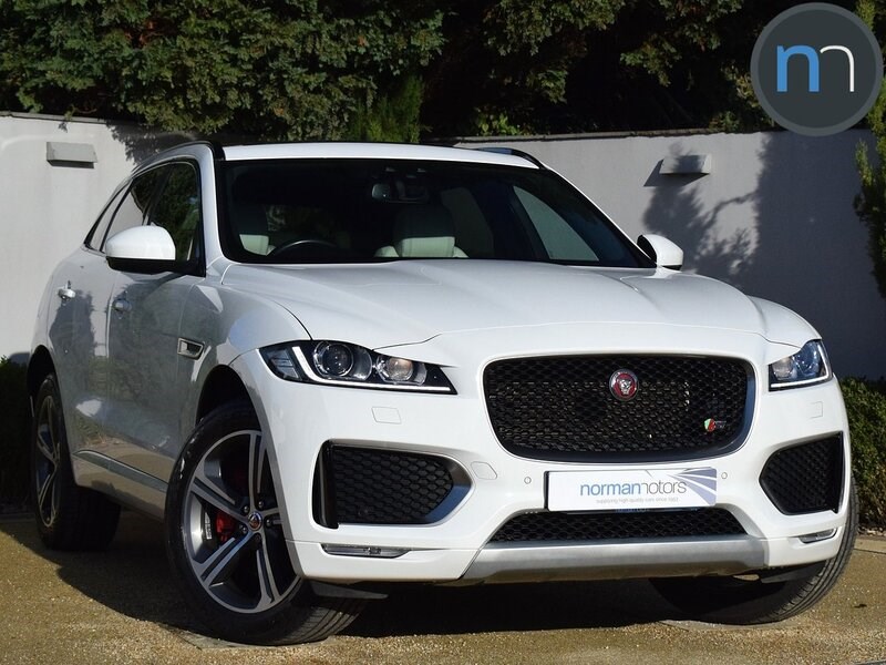 Jaguar F-PACE Listing Image