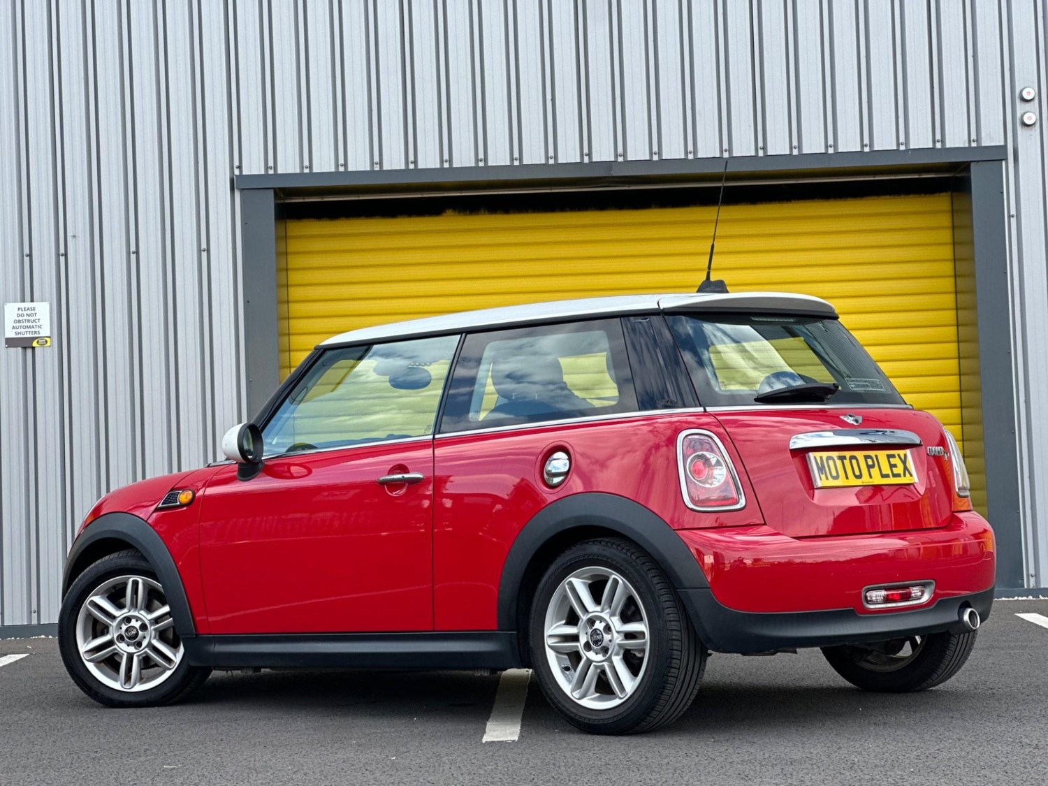 MINI Hatch Listing Image