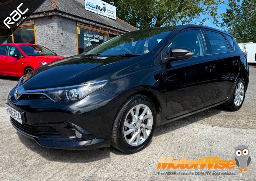 Toyota Auris Listing Image