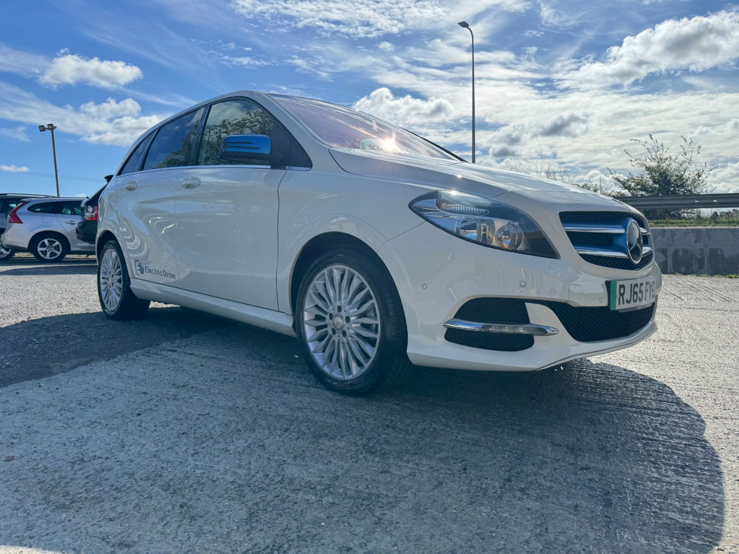 Mercedes-Benz B-Class Listing Image