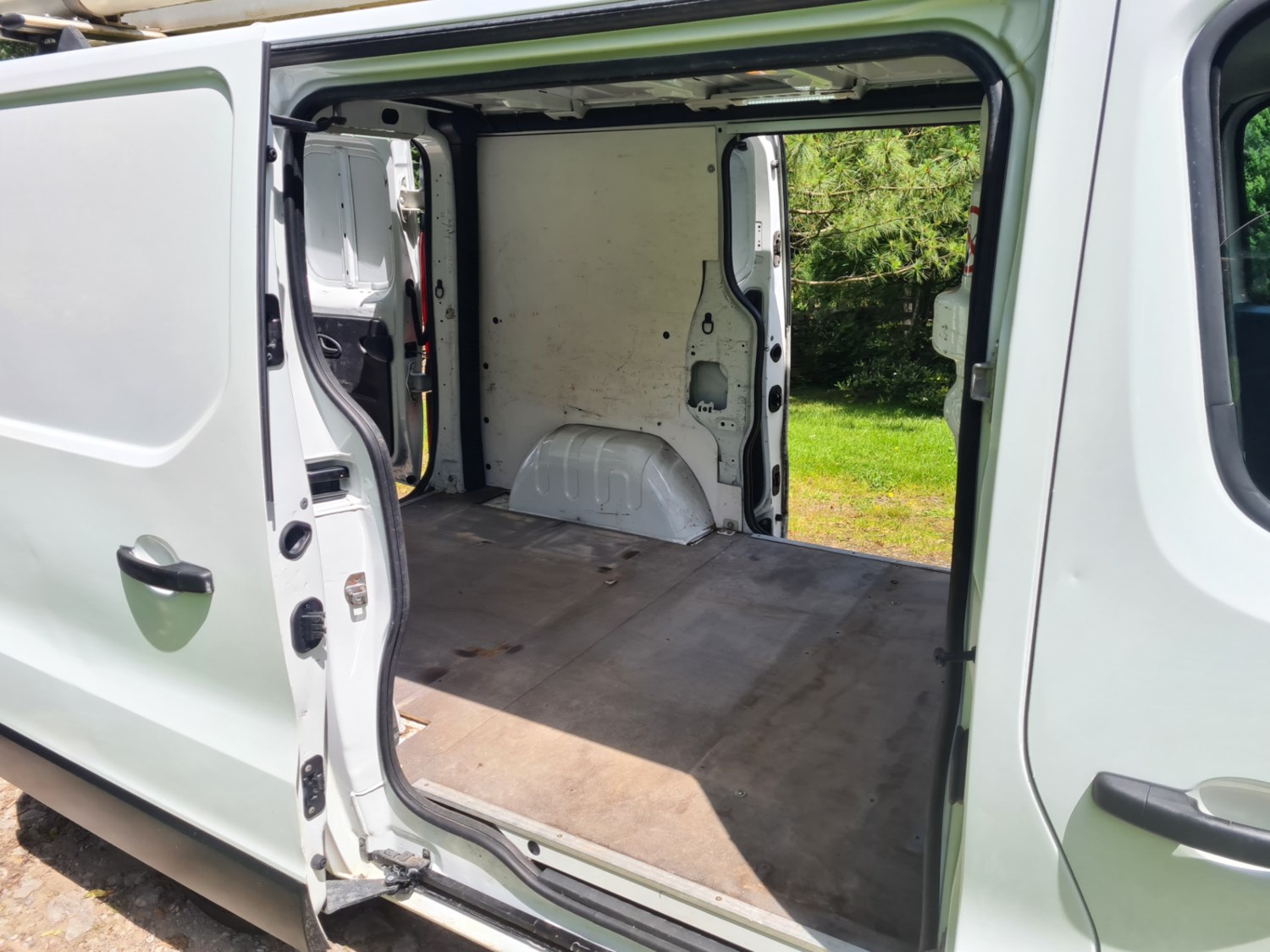 Vauxhall Vivaro Listing Image