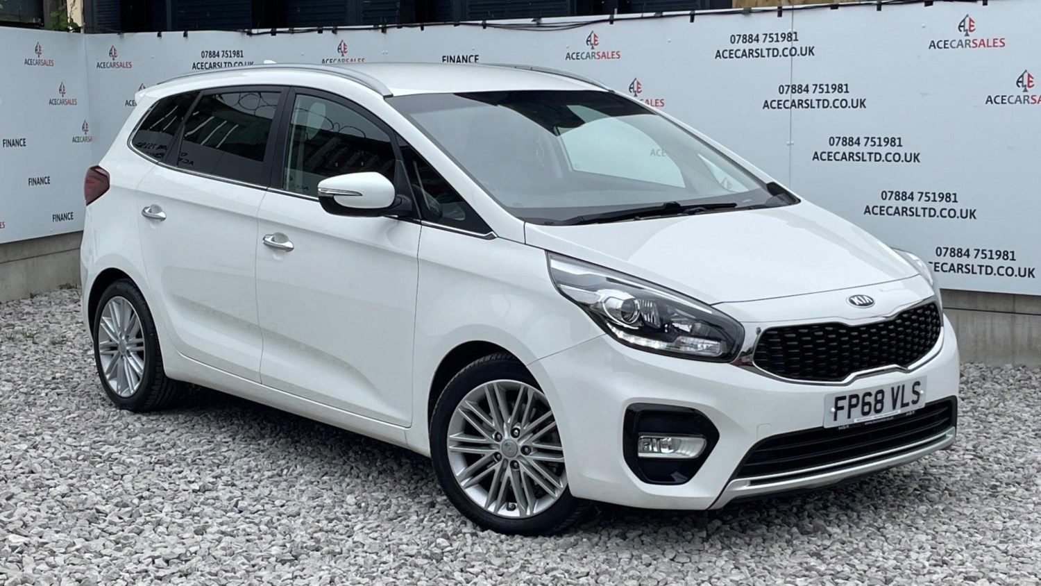 Kia Carens Listing Image