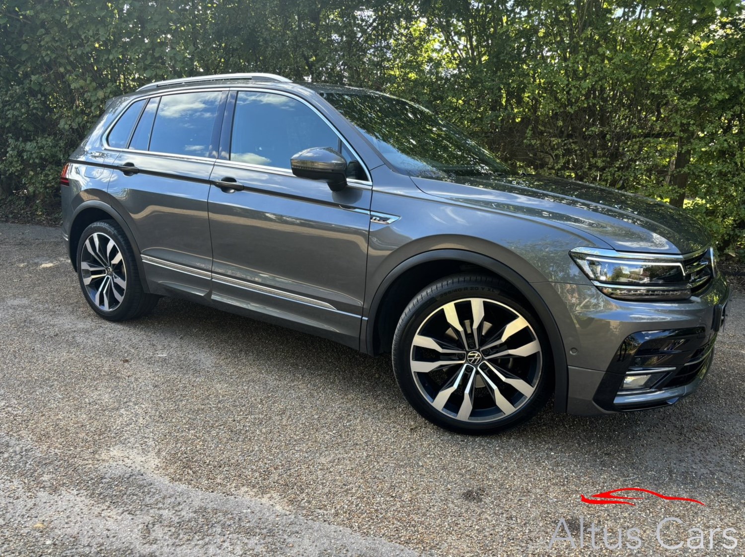 Volkswagen Tiguan Listing Image