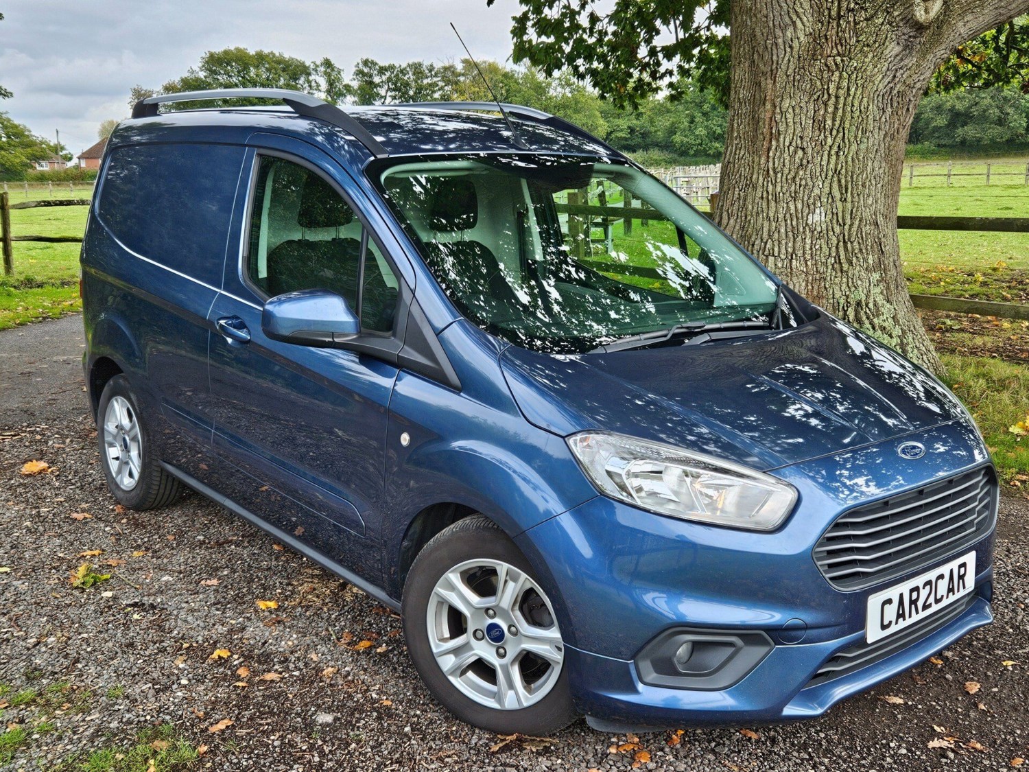 Ford Transit Courier Listing Image