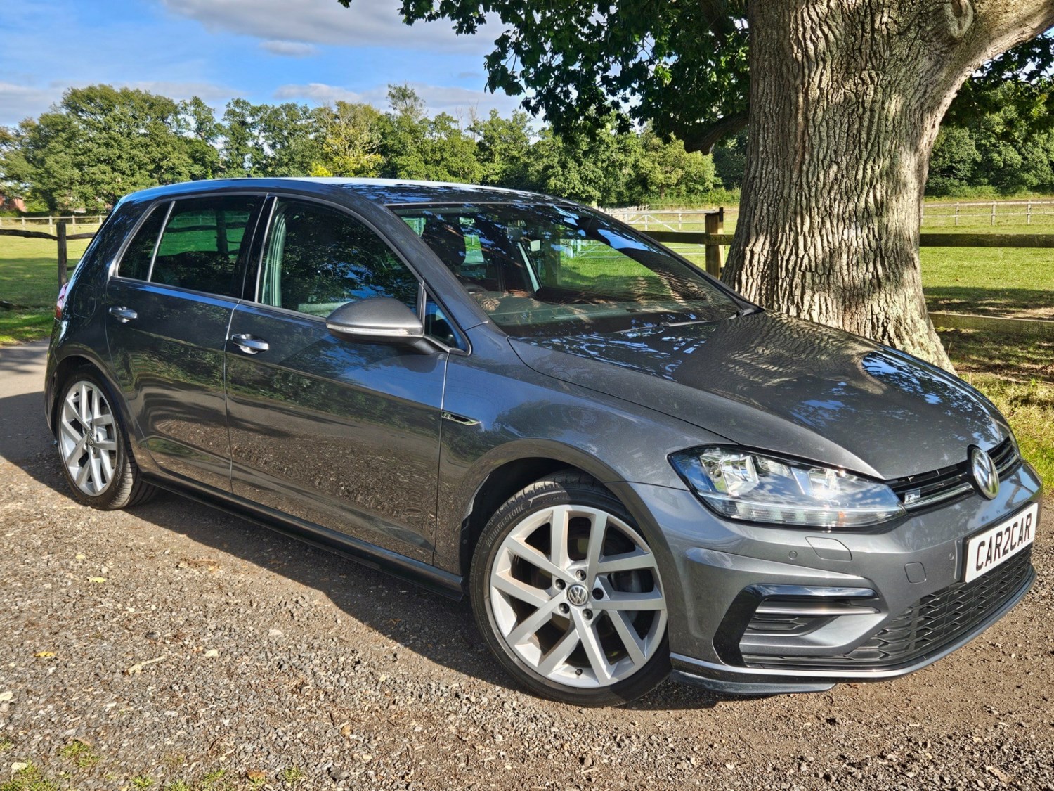 Volkswagen Golf Listing Image