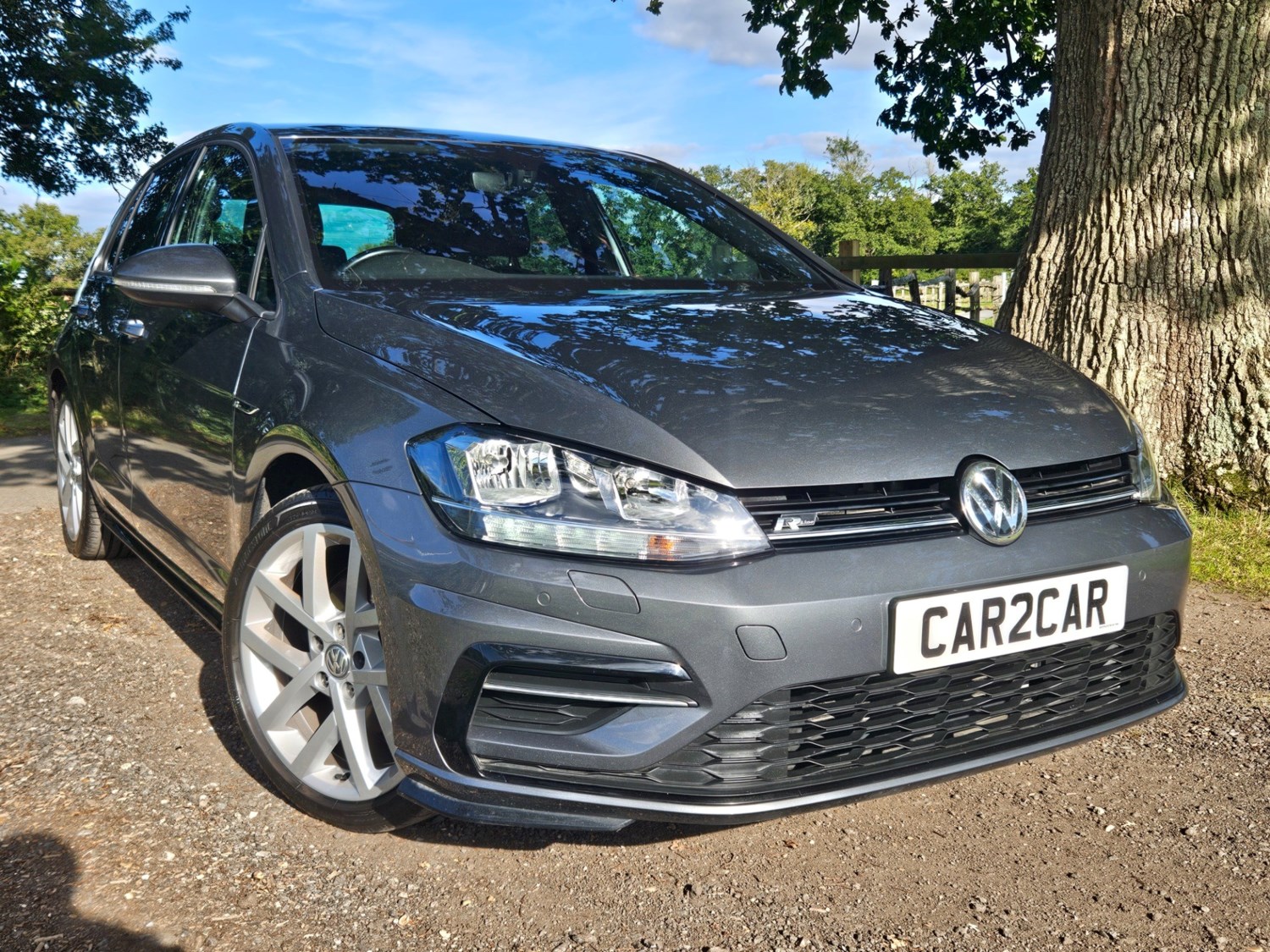 Volkswagen Golf Listing Image