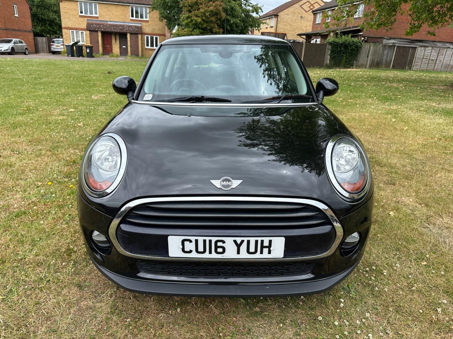 MINI Hatch Listing Image