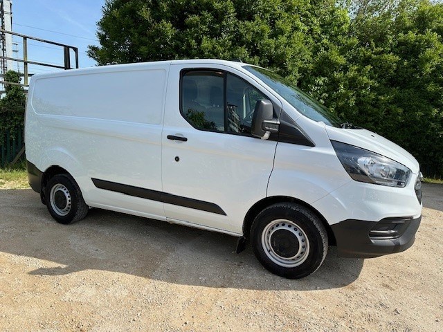 Ford Transit Custom Listing Image