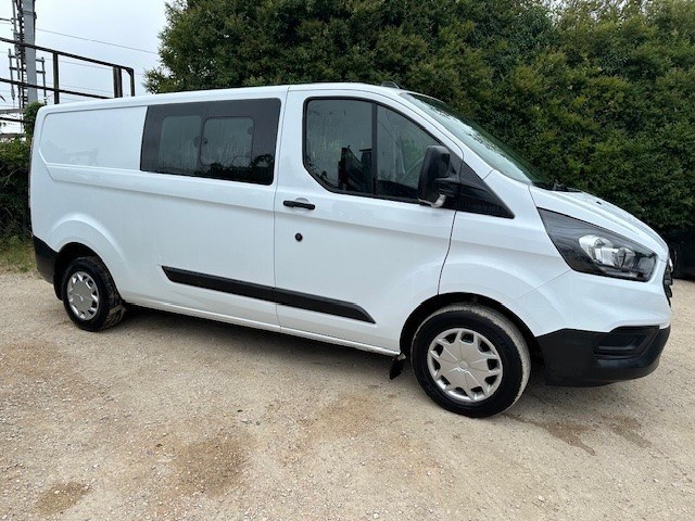 Ford Transit Custom Listing Image