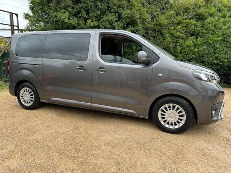 Toyota PROACE VERSO Listing Image