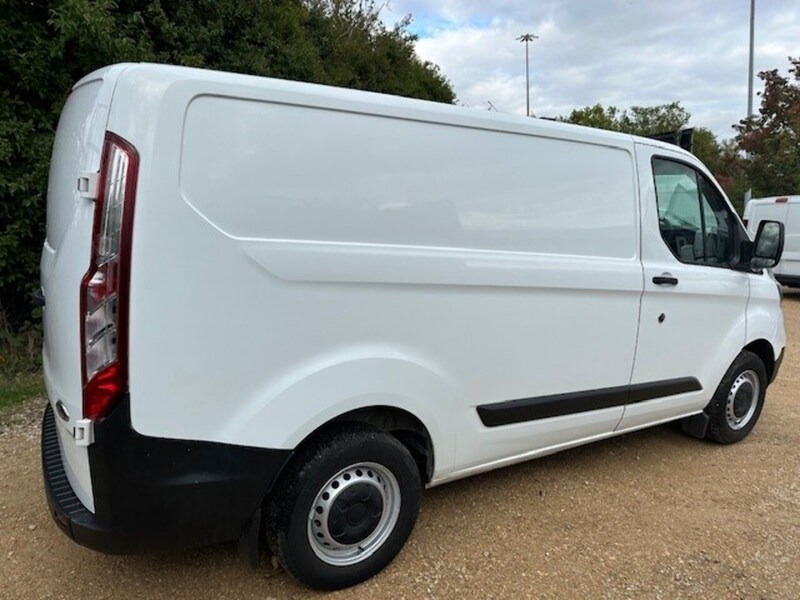 Ford Transit Custom Listing Image