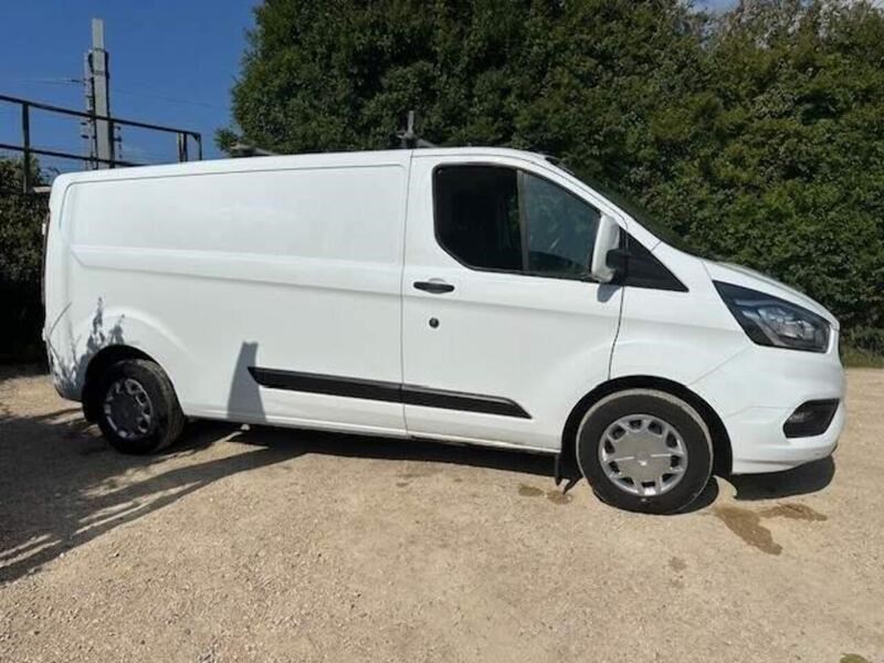 Ford Transit Custom Listing Image