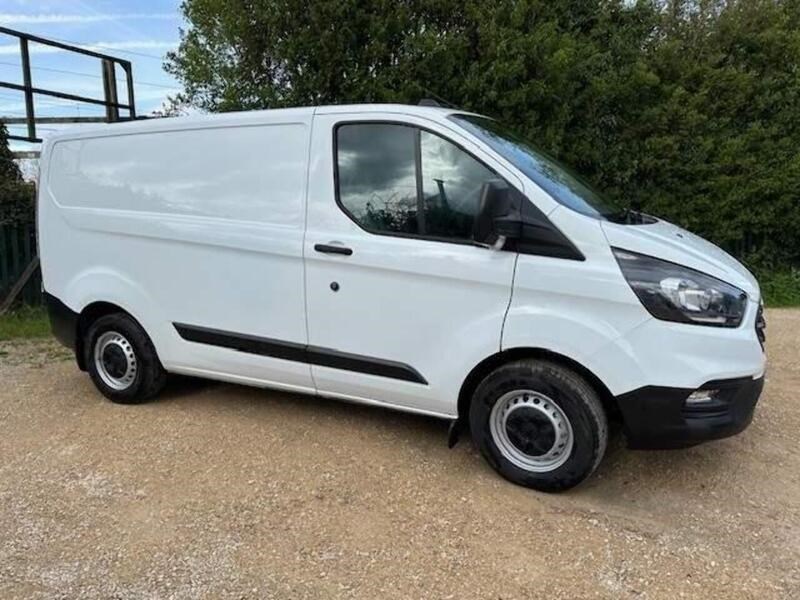 Ford Transit Custom Listing Image