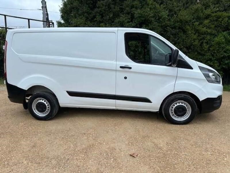 Ford Transit Custom Listing Image