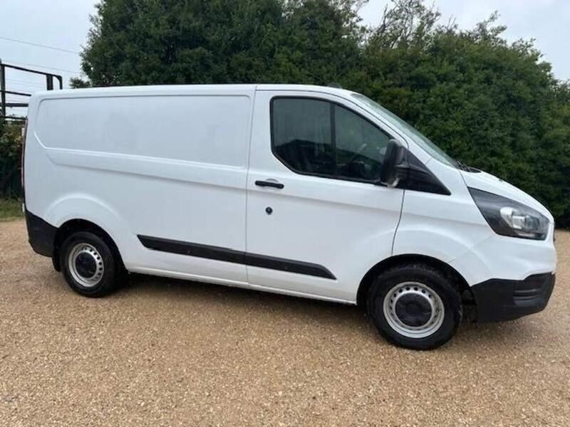 Ford Transit Custom Listing Image