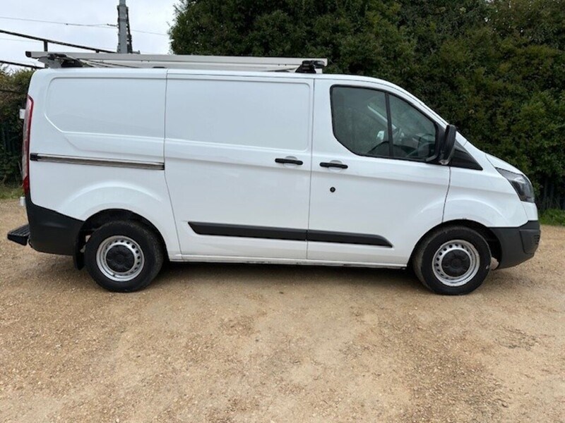 Ford Transit Custom Listing Image