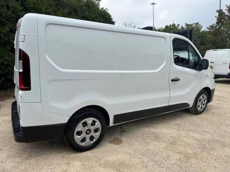 Renault Trafic Listing Image