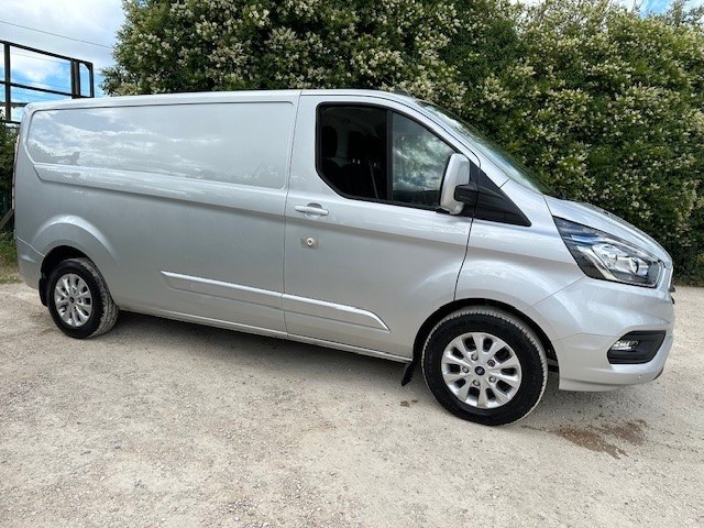 Ford Transit Custom Listing Image