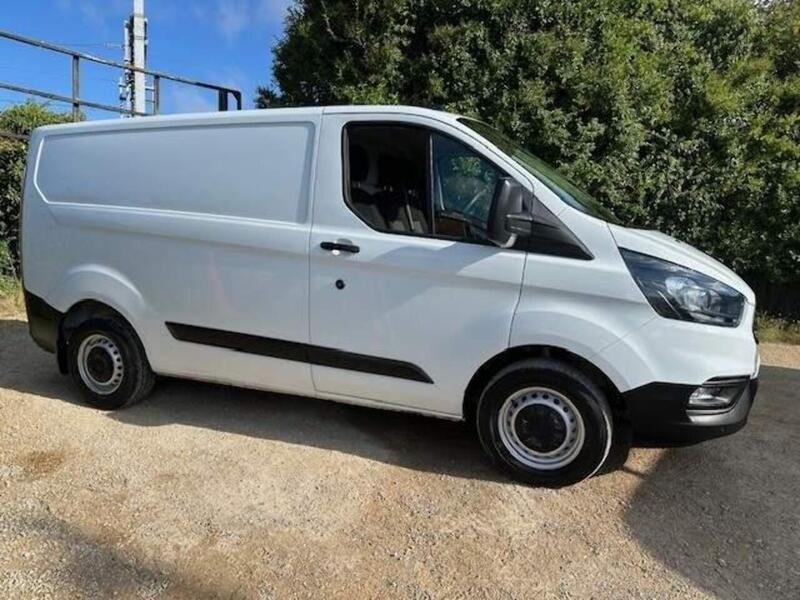 Ford Transit Custom Listing Image