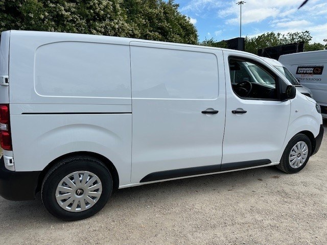 Citroen Dispatch Listing Image