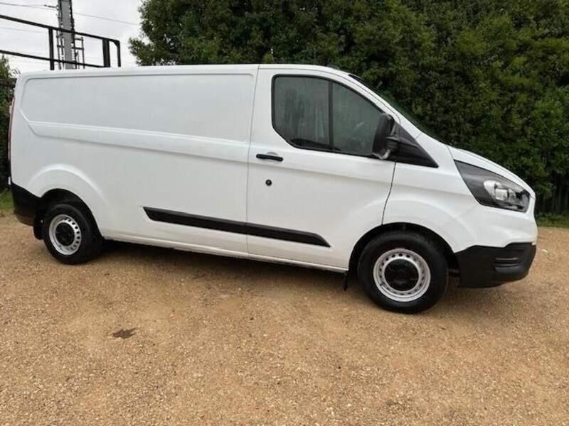 Ford Transit Custom Listing Image