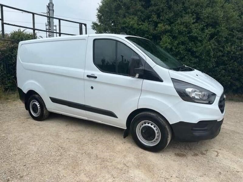 Ford Transit Custom Listing Image