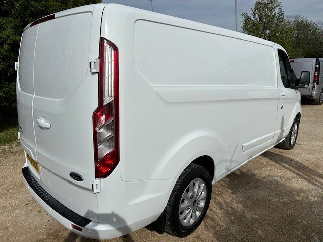 Ford Transit Custom Listing Image