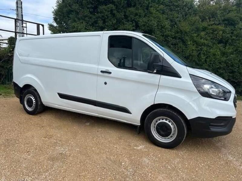 Ford Transit Custom Listing Image