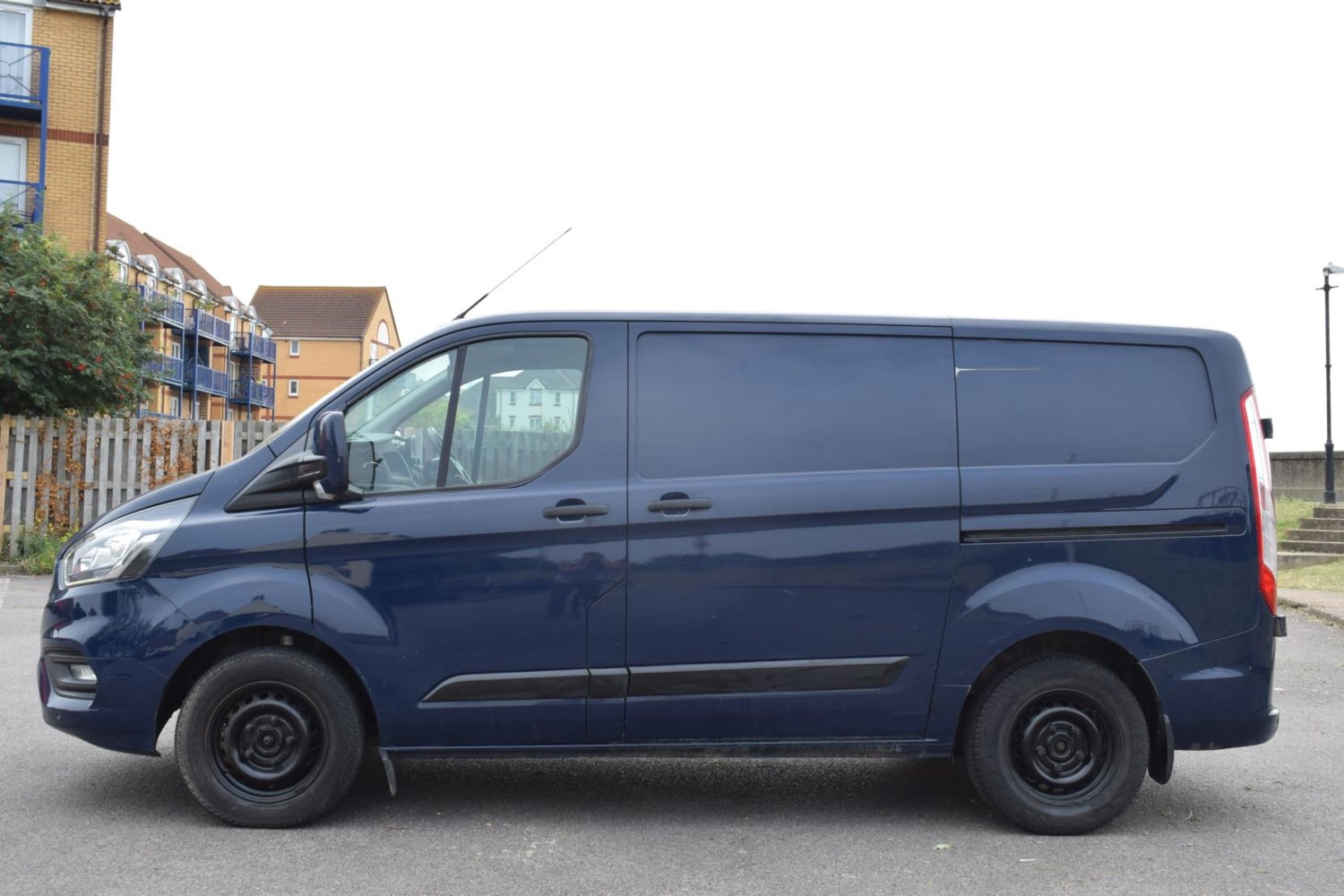 Ford Transit Custom Listing Image