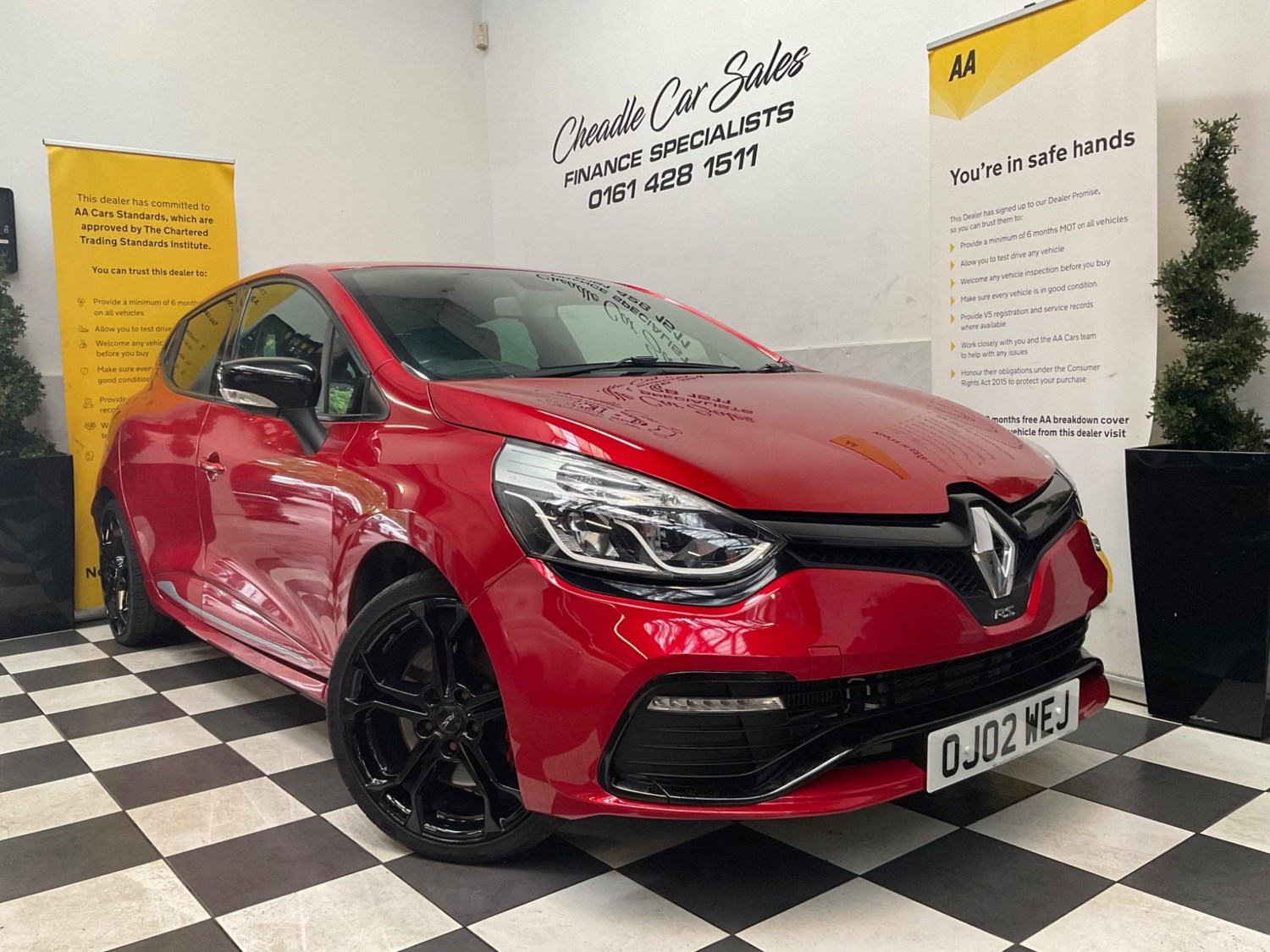 Renault Clio Listing Image