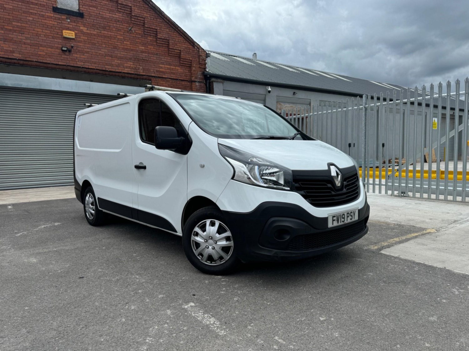 Renault Trafic Listing Image